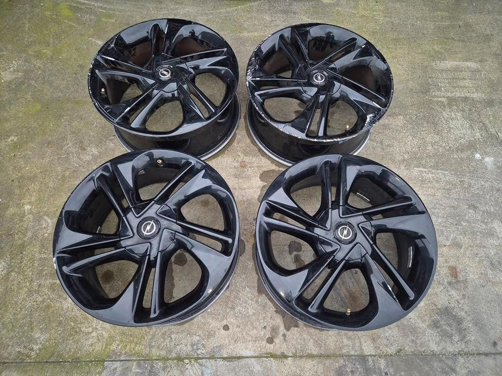 Cerchi In Lega Da 17" Per Opel Corsa E - D