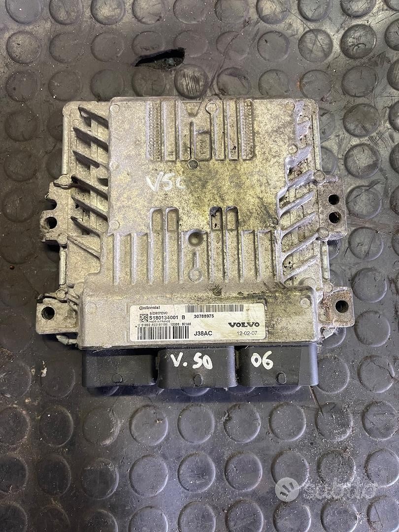 Centralina motore Volvo V50 2010 1.6 Diesel