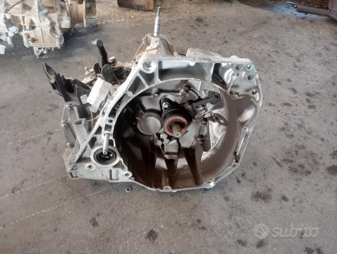 cambio manuale Renault Clio 1.0 turbo h4DB450 2020