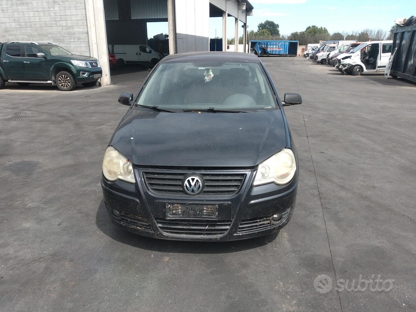 Volkswagen polo 2008 1.2 BMF demolito per ricambi