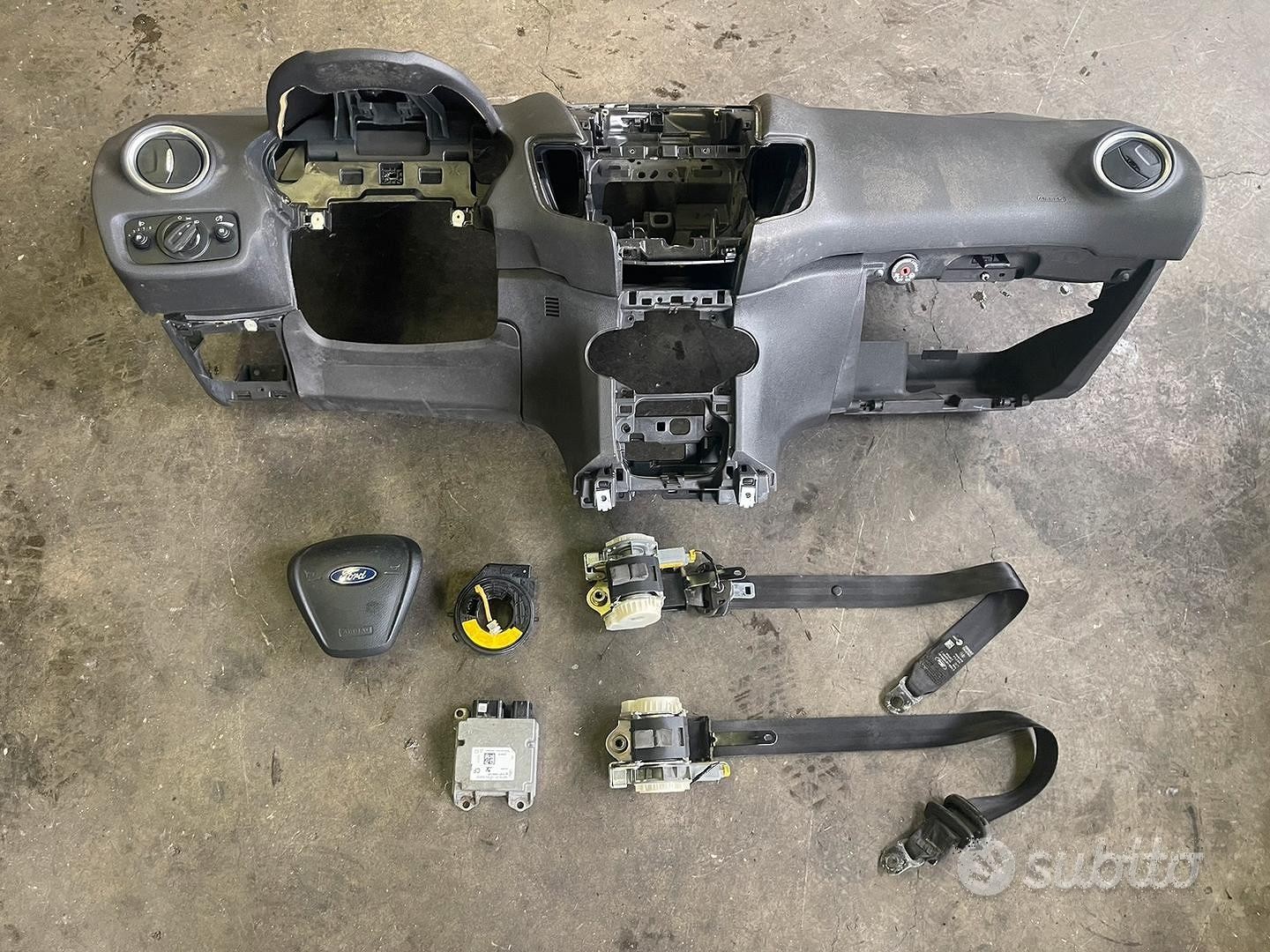 Kit Airbag Completo Per Ford Fiesta 2010
