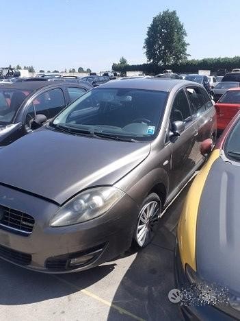 Fiat Croma 2010 Demolita - Per Ricambi