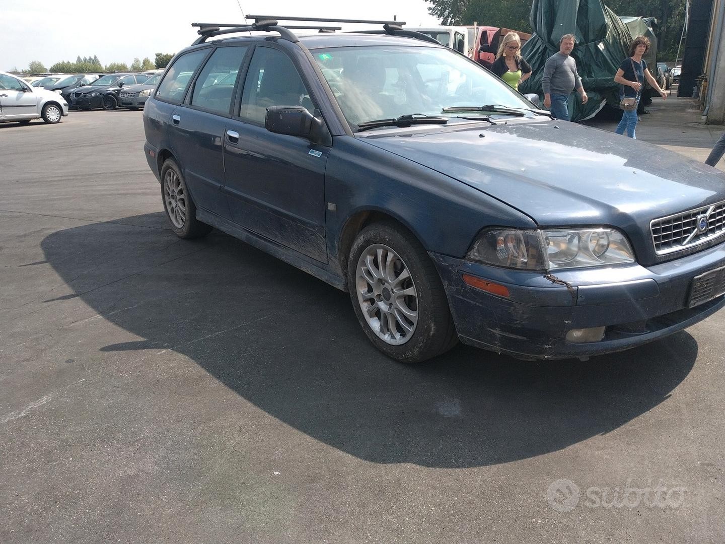 volvo v40 2003 1.9td demolito per ricambi