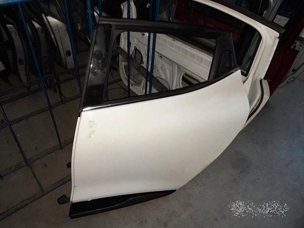 Porta Posteriore Sinistra Per Renault Clio 2015