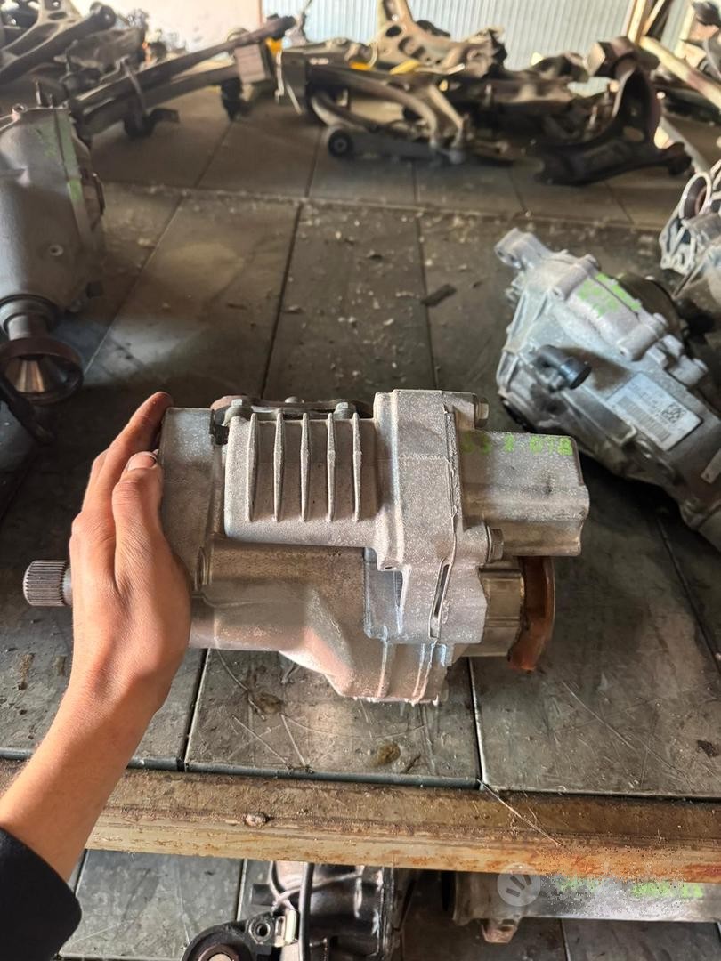 RIDUTTORE RIPARTITORE AUDI S3 8Y 2022 VEU DNF