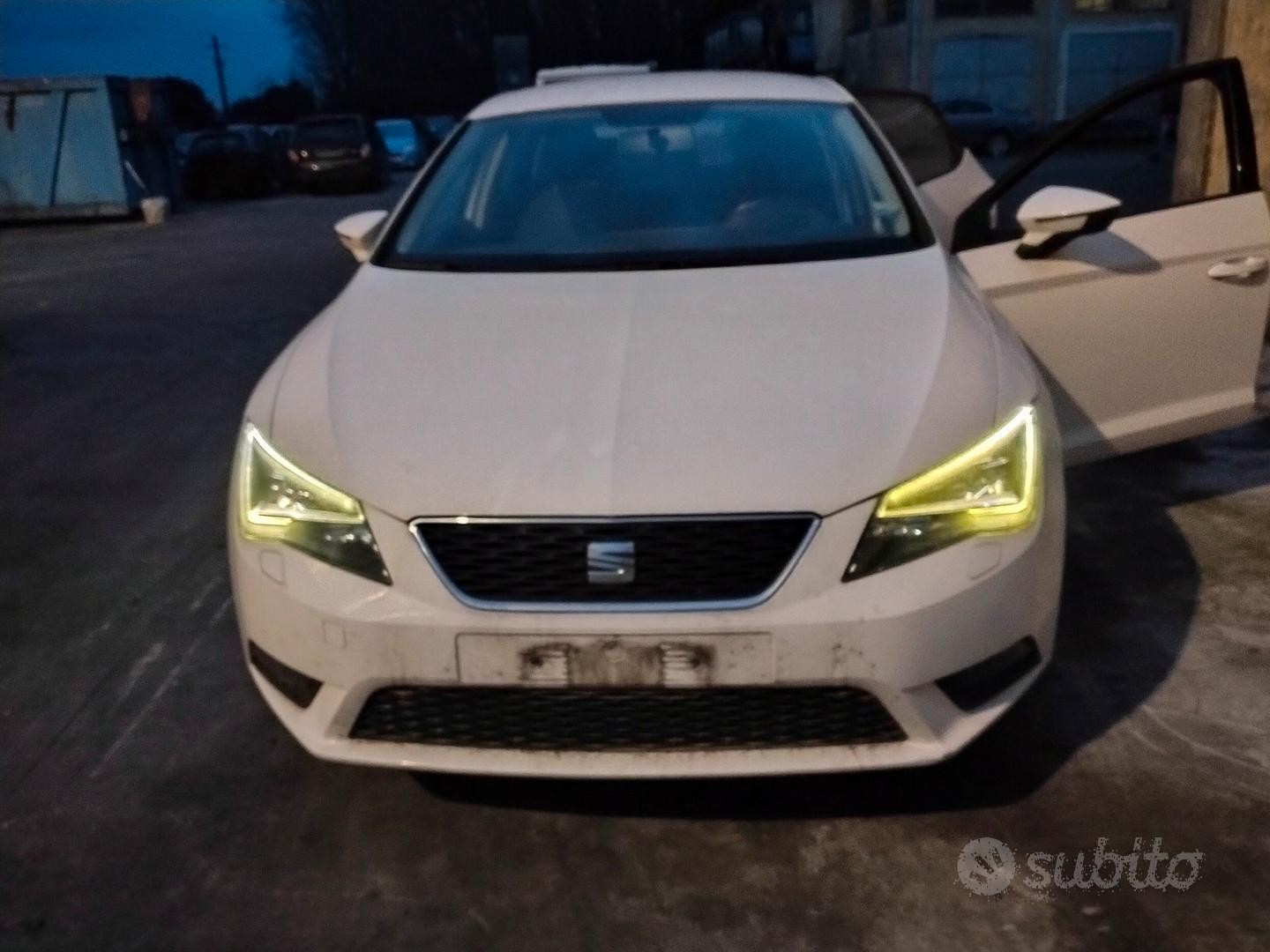 Seat Leòn 2016 1.6tdi CLH demolito per ricambi
