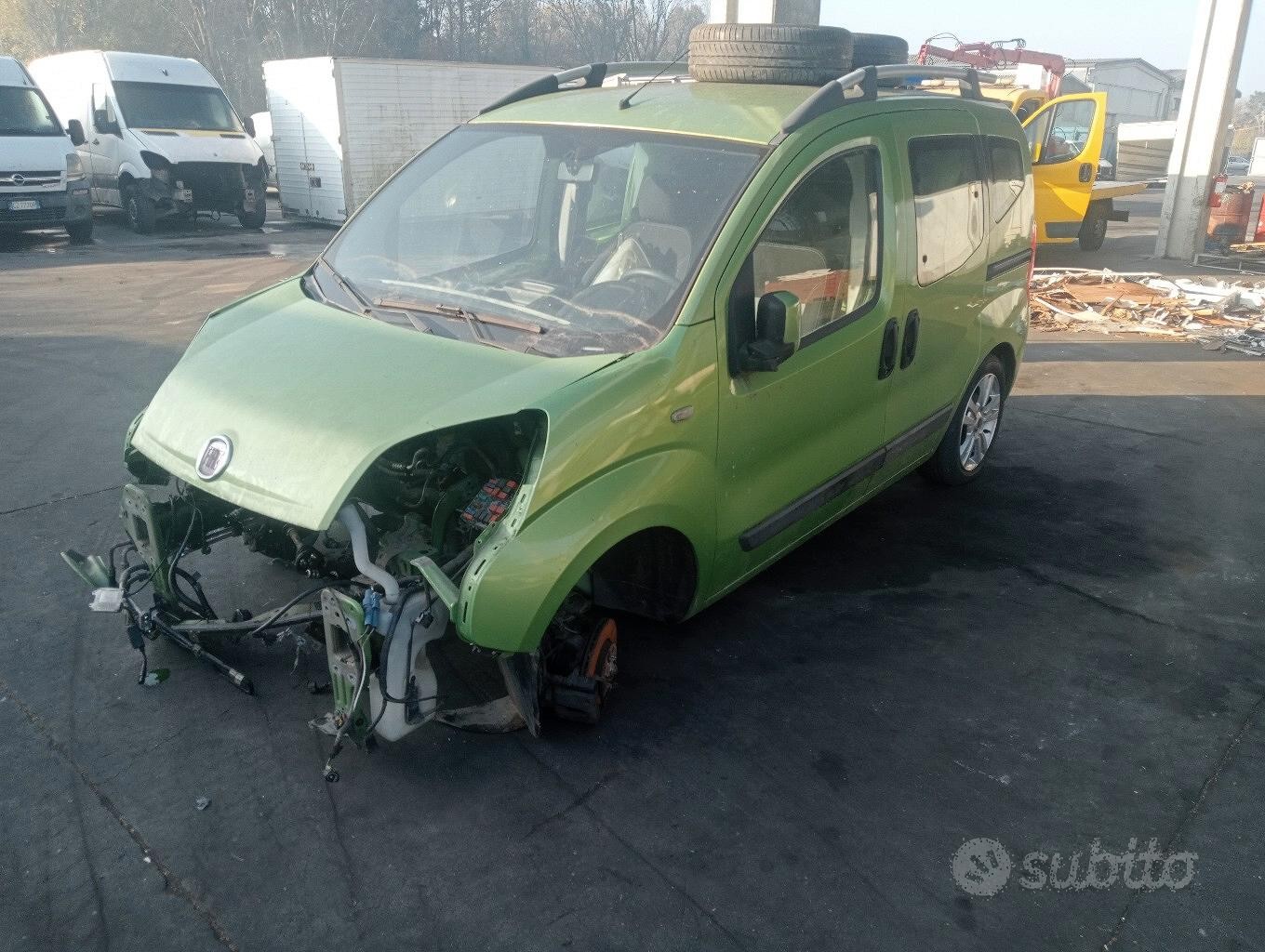 fiat Qubo 2012 demolito per ricambi