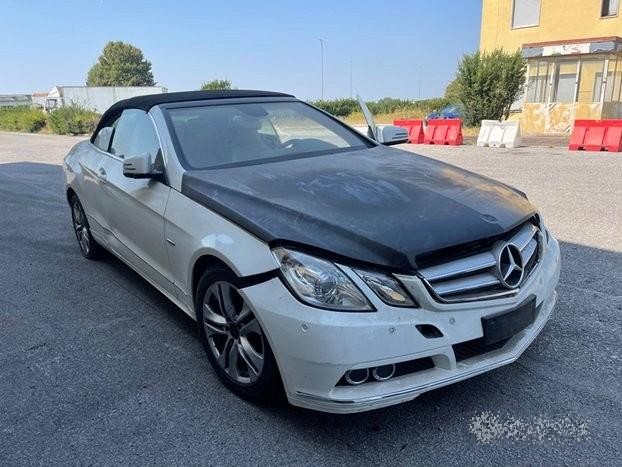 Mercedes E W212 Cabrio Demolita - Per Ricambi