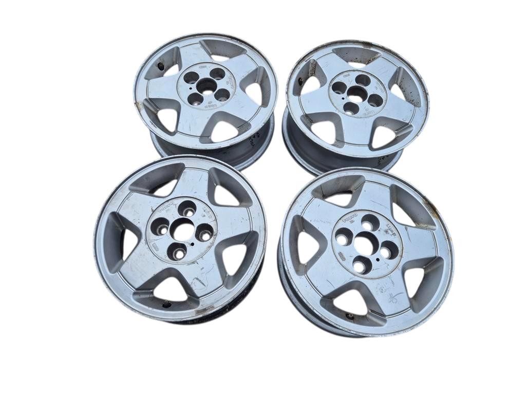 Cerchi In Lega Da 14" Per Volvo 480 - 460 - 340