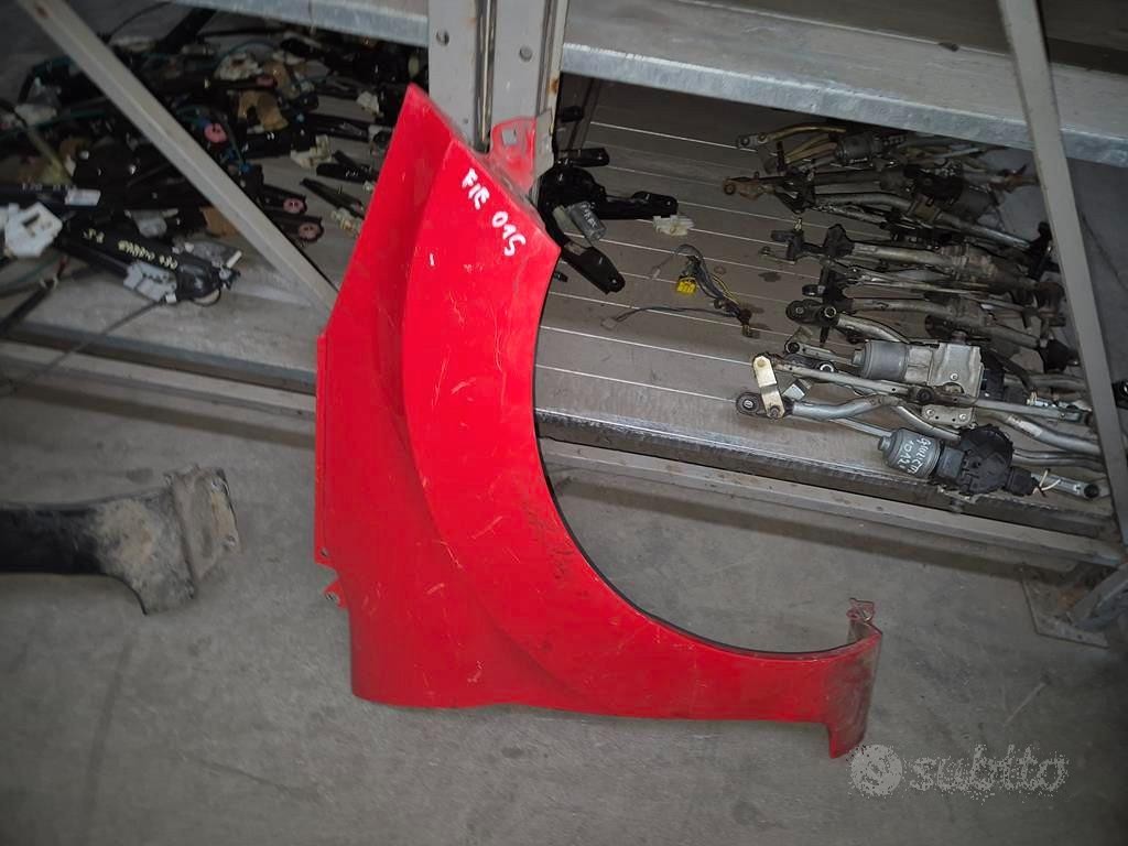 Parafango Anteriore Destro Per Ford Fiesta 2016