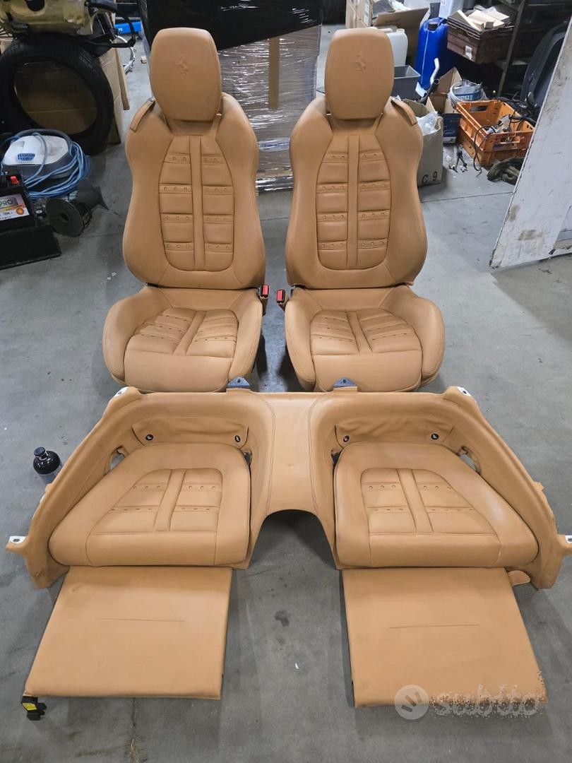 Interno in pelle completo Ferrari California
