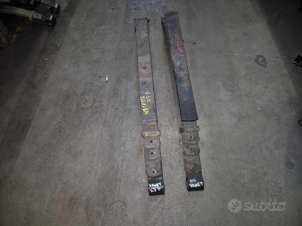 Balestre Posteriori Per Nissan Vanette - Serena