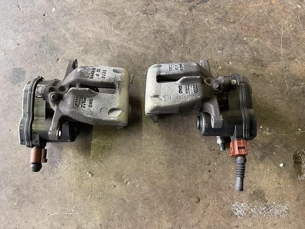 Pinze Posteriori Elettriche Per Audi A4 2014