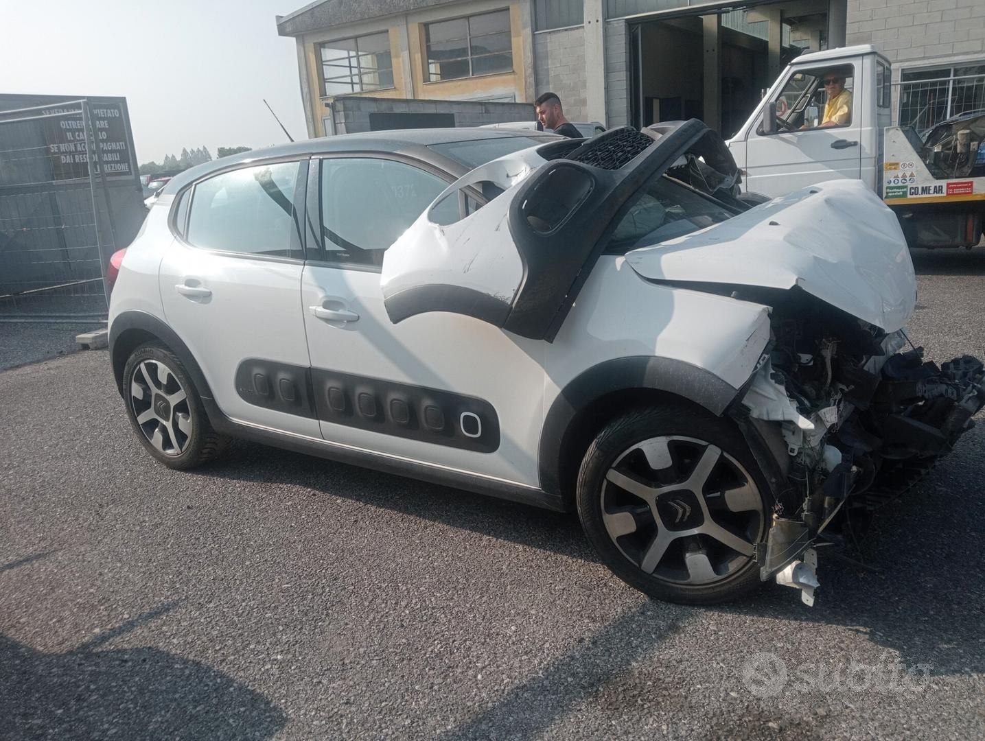 Citroen C3 2018 1.2 benzina HM01 demolito per rica